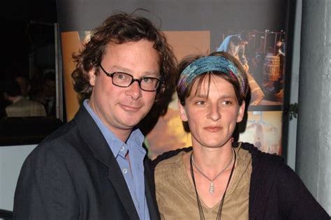 chloe fearnley-whittingstall|hugh fearnley whittingstall wife split.